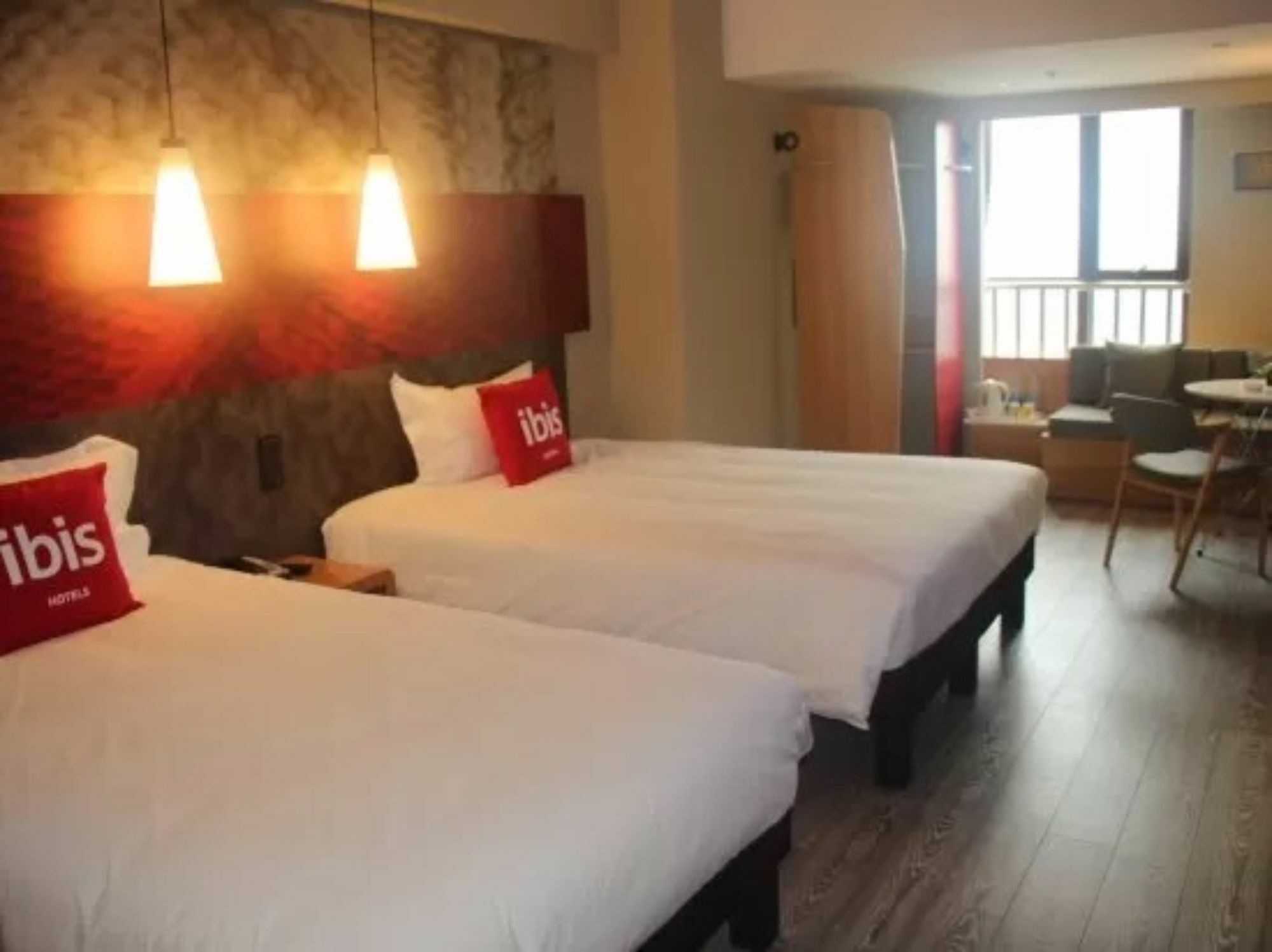 צ'נגדו Ibis Dujiangyan Hotel מראה חיצוני תמונה