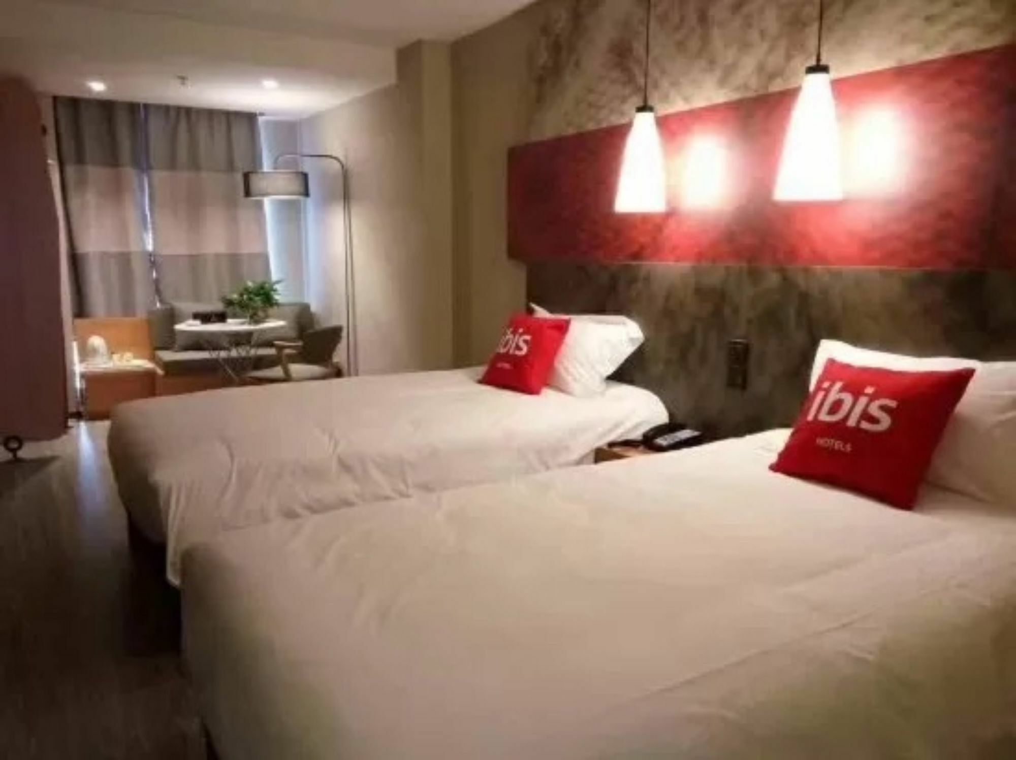 צ'נגדו Ibis Dujiangyan Hotel מראה חיצוני תמונה
